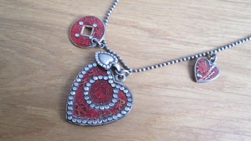 Collier gas